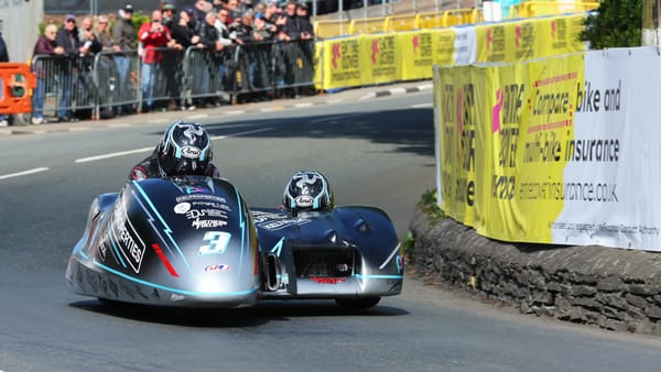 Crowe brothers complete brace of TT sidecar wins
