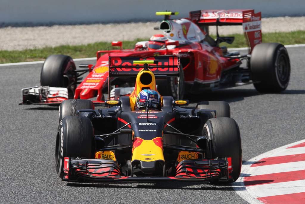 Max Verstappen Kimi Raikkonen 2016 Spanish GP F1